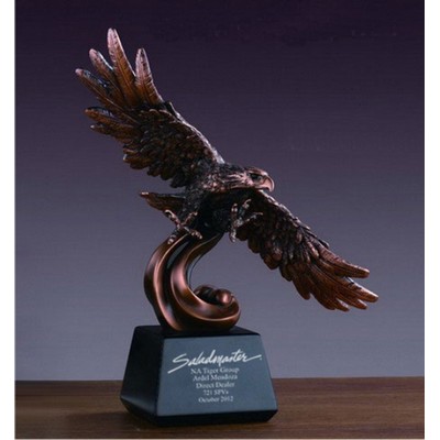 Cruising Eagle Award w/Square Base