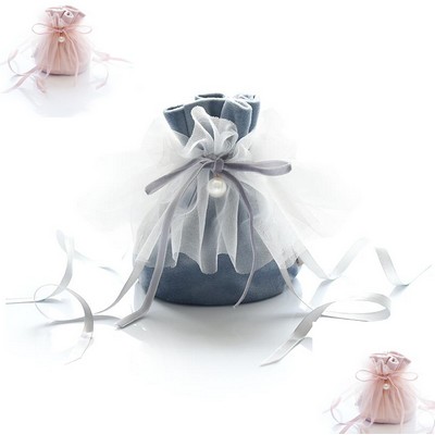 Wedding Candy Pouches With Lace And Ribbon Decorat