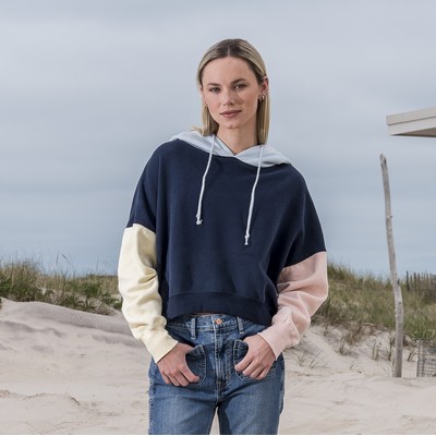 Annabelle Colorblock Hood