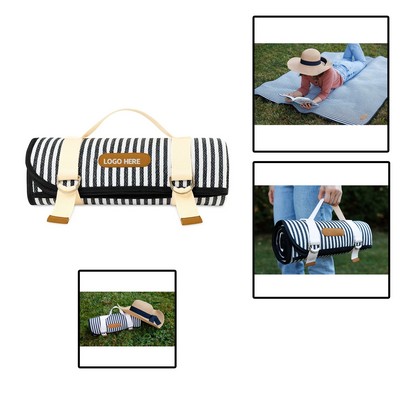 Roll-Up Blanket for Perfect Picnics