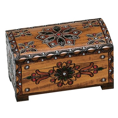 Wood Chest w/Flower Accent (5 1/4"x3 1/8"x2 7/8")