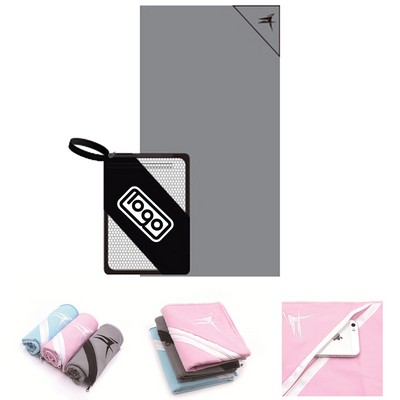 Soft Fiber Tricolor Sports Towel w/ Zipper Pocket