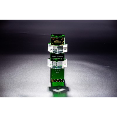 Twilear Crystal Green Award (2" x 2" x 6.9")