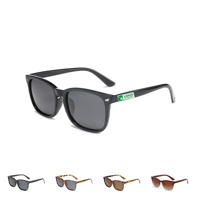 Classic Trendy Polarized Sunglasses with UV Protection