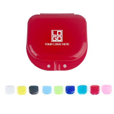 Retainer Case With Vent Holes