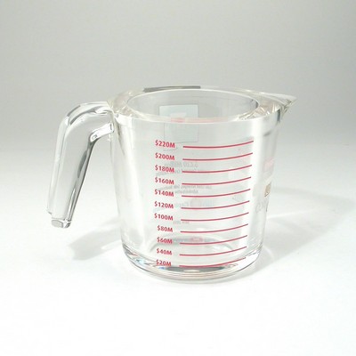 Measuring Cup Lucite® Embedment Award (4 1/8" x 4")