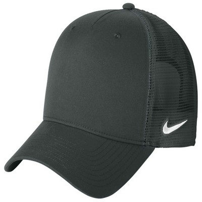 Nike® Snapback Mesh Trucker Cap