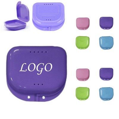 Orthodontic Retainer Case With Vent Holes