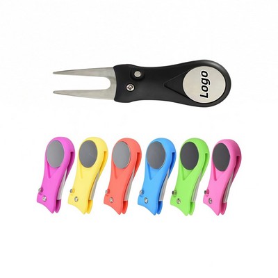 Magnetic Foldable Golf Divot Tool for Precise Green Repair and Easy Portability