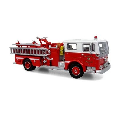1:87 1974 Ward LaFrance Fire Engine