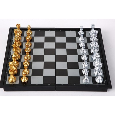 Foldable Magnetic International Chess Set