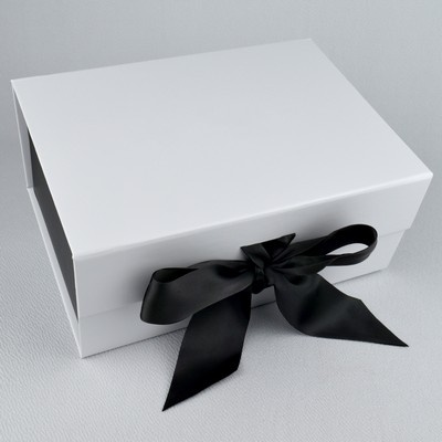 Magnetic Closure Gift Box with Satin Ribbon & Magnetic Closure (9.25" x 6.75" x 4")