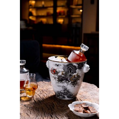 Dragon pattern porcelain ice bucket