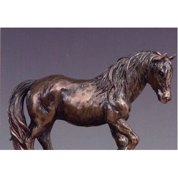 Tinker Mare Trophy w/Oblong Base (8"x8")