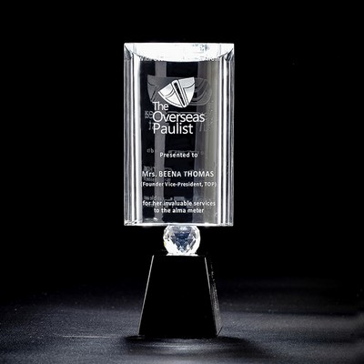 Julia Award (3" x 2.2" x 8.1")