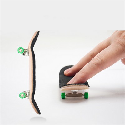 Premium Wooden Finger Skateboard with Smooth Bearing Wheels - Mini Skateboard for Desk Tricks