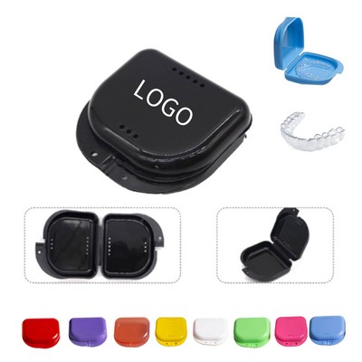 Orthodontic Retainer Case With Vent Holes