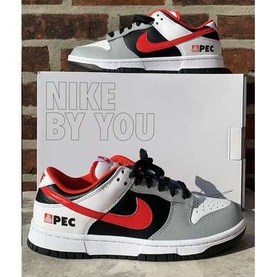 Nike Dunks – Spot Decoration