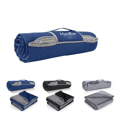 Water-resistant Outdoor Blanket