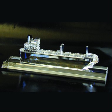 Crystal Tank Ship w/Crystal Base