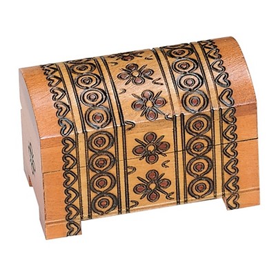 Wood Chest w/Carved Flower & Heart Detail (3 1/8"x1 3/4"x2")