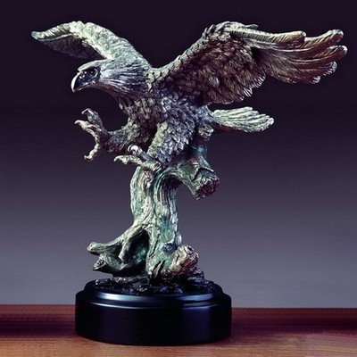 Pewter Swooping Eagle Trophy w/Round Base (15"x9.5")