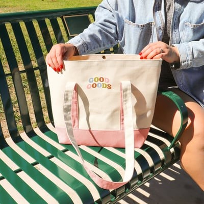 Morris Tote Medium Open