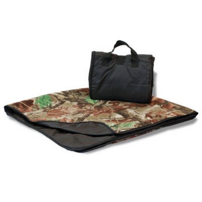 Fleece Picnic Blanket With Water Proof Shell