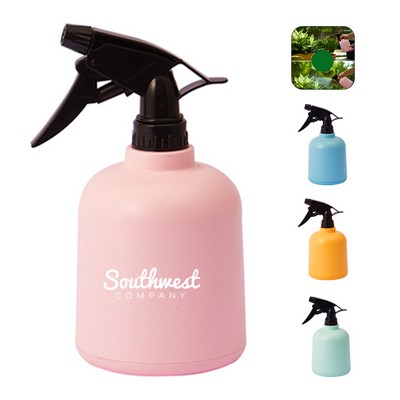 20oz Plastic Spray Bottle