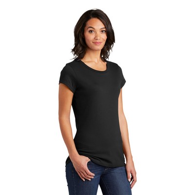 District Women's Fitted Very Important Tee