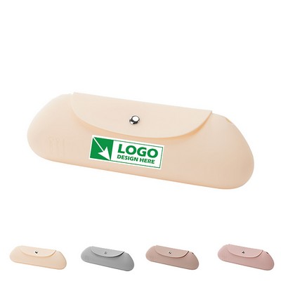 Silicone Makeup Brush Travel Case with Magnetic Closure