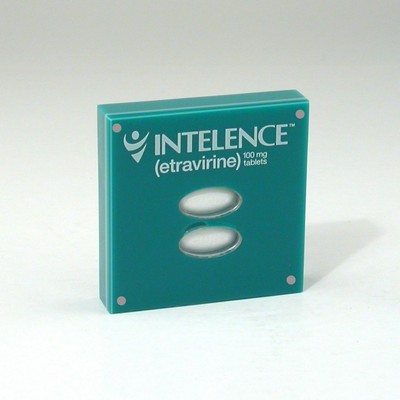 Square Lucite® Embedment Award (2 1/2" x 2 1/2" x 1/2")