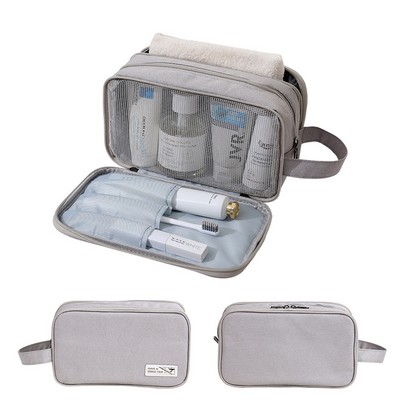 Carry a men's toiletry bag
