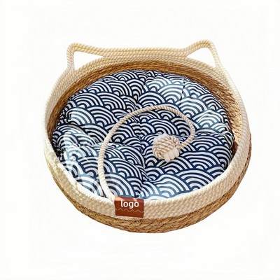 Natural Woven Rattan Cat Bed with Integrated Toy Ball for All Seasons